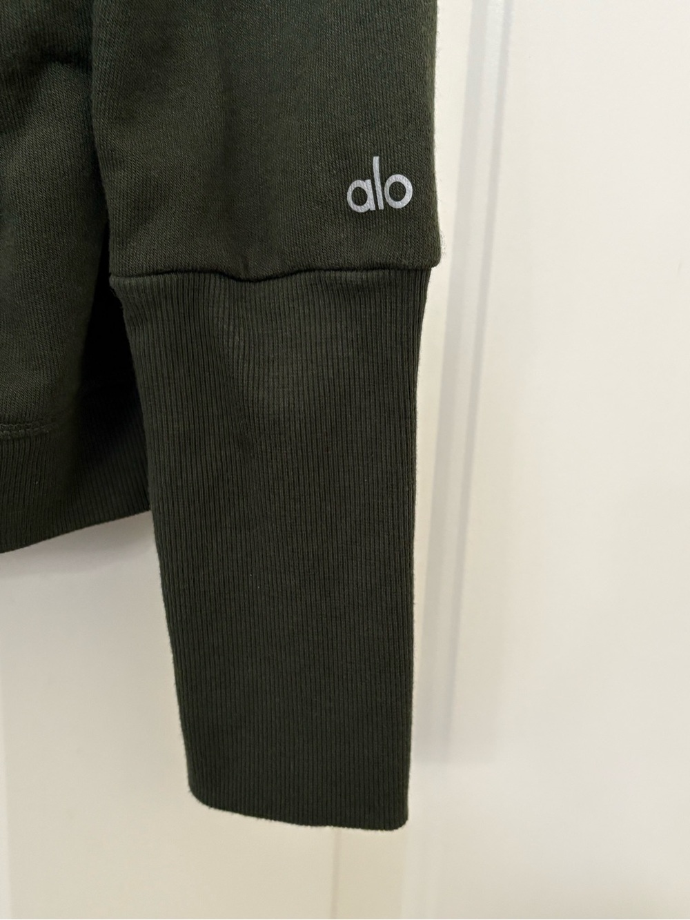 ALO Yoga Frost Long Sleeve Shearling Lined Hoodie Dark Olive Medium Hiking - Picture 5 of 12